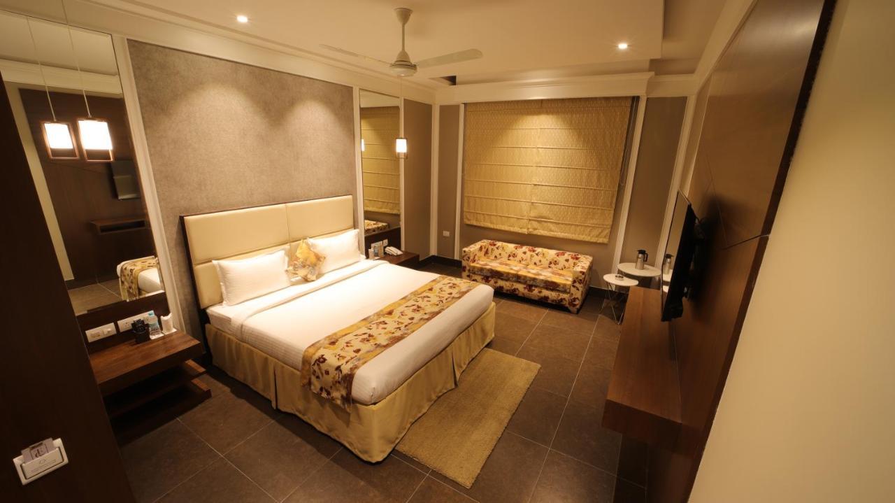 The Grand Village Moradabad Exterior foto