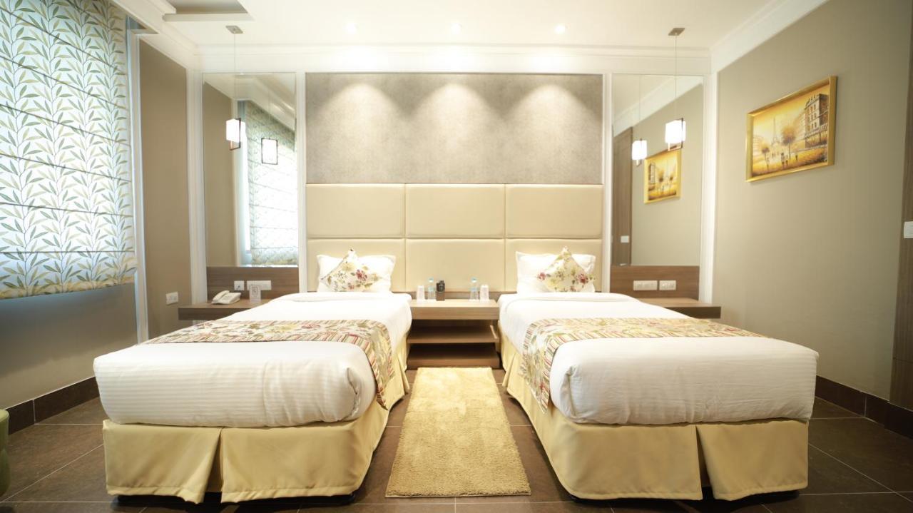 The Grand Village Moradabad Exterior foto